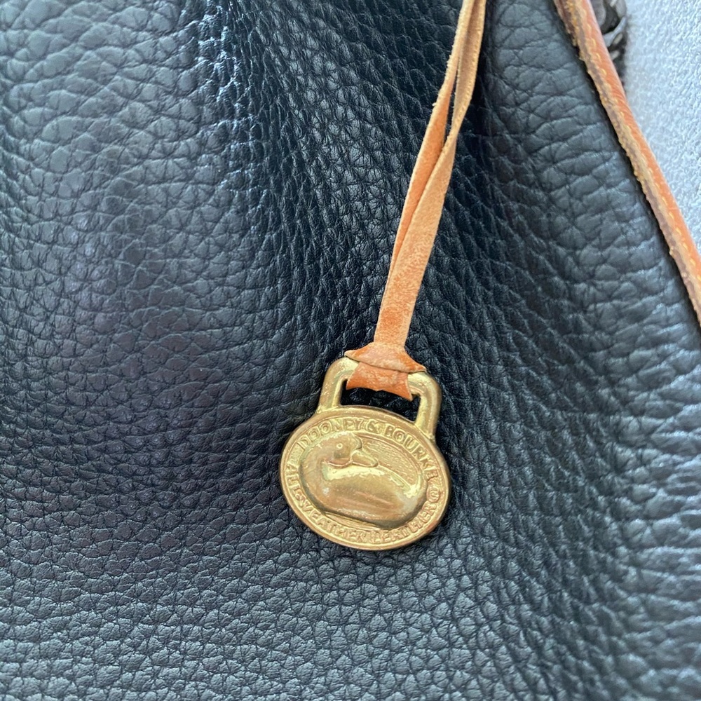 Vintage Dooney&Bourke Bucket Bag - Picture 3 of 4